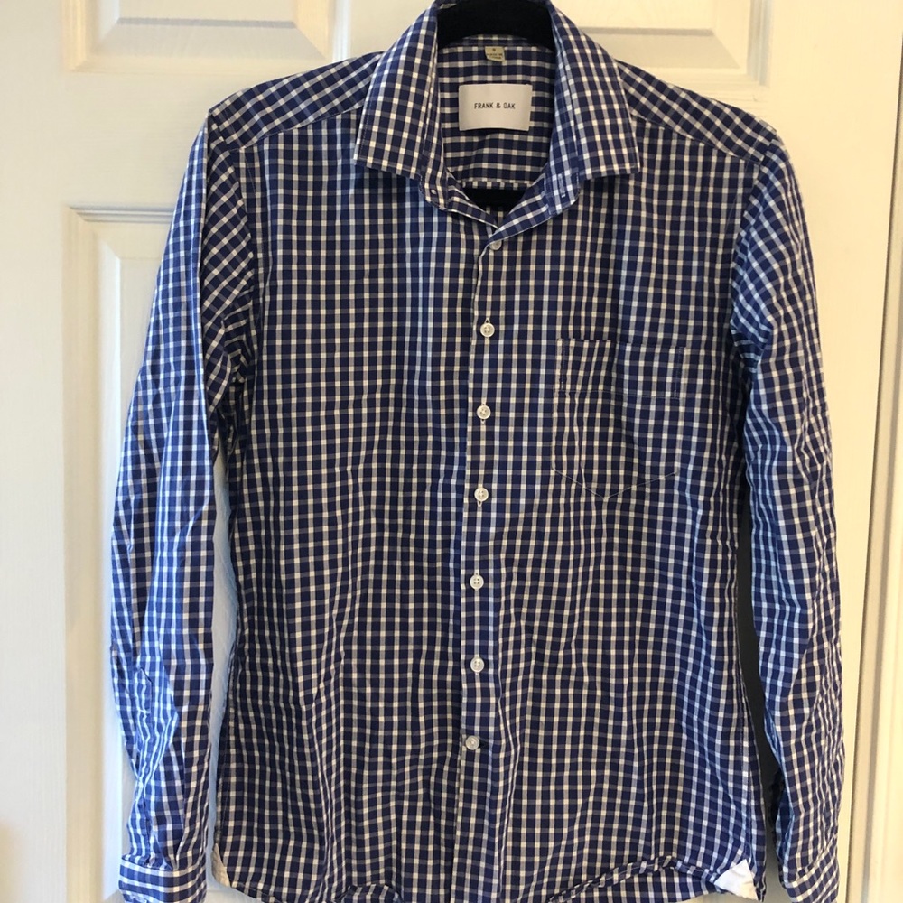 Frank & Oak men’s dress shirt
